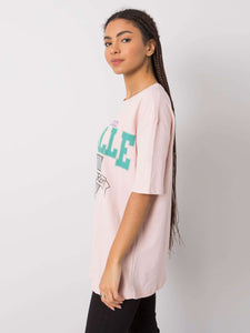 Jasnoróżowy t-shirt damski z printem