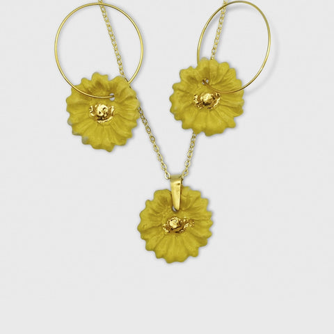 Boucles d'oreilles fleurs marguerite jaune et collier fleur jaune marguerite pour femme