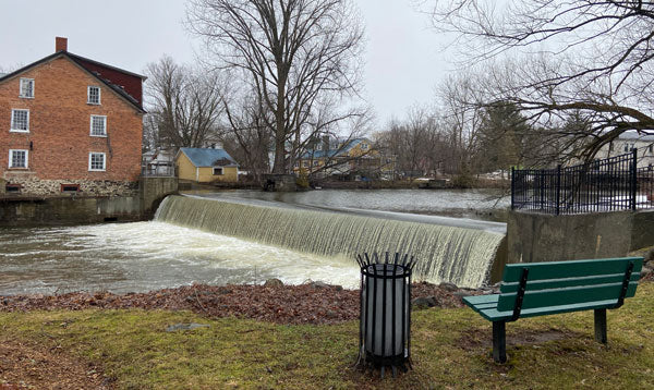 Outdoor river at Espace Old Mill restaurant