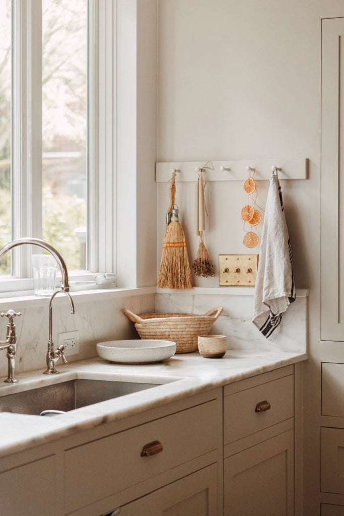clean kitchen sink as a daily ritual