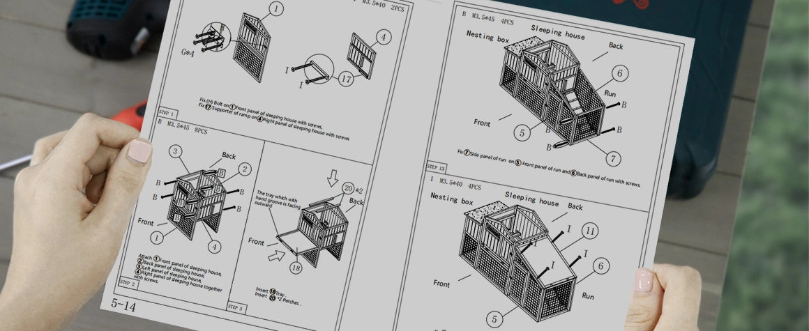 Pull-out metal tray ensures easy coop cleaning