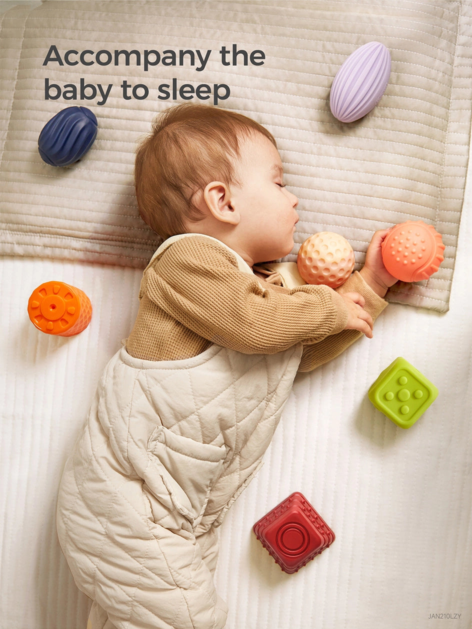 Stacking balls for tactile exploration in babies