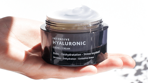 The anti-aging Esthederm Intensive Hyaluronic Cream reduces wrinkles
