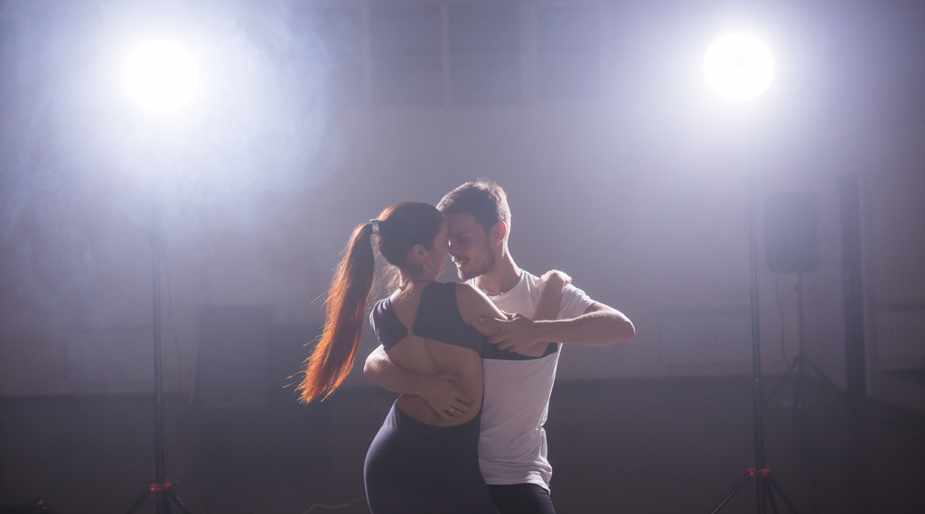 couple dancing