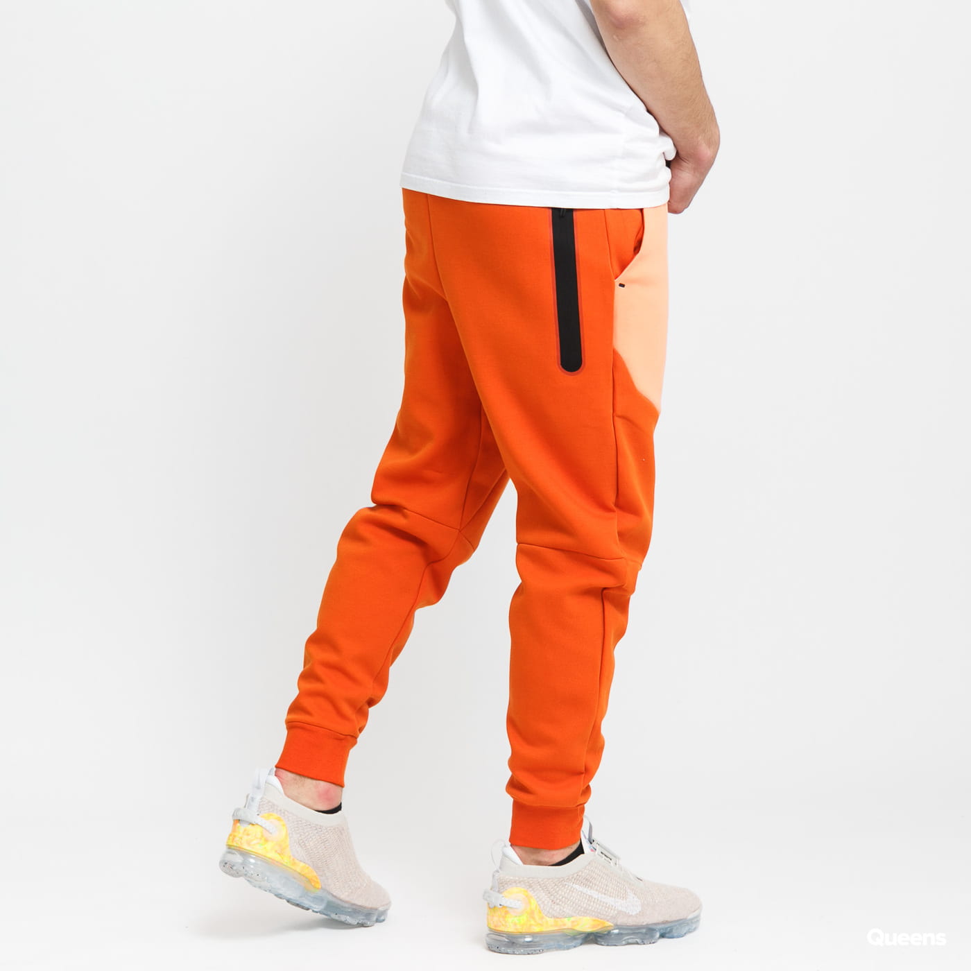 NIKE TECH FLEECE JOGGERS - CAMPFIRE ORANGE ( NEW SEASON ) – Plug