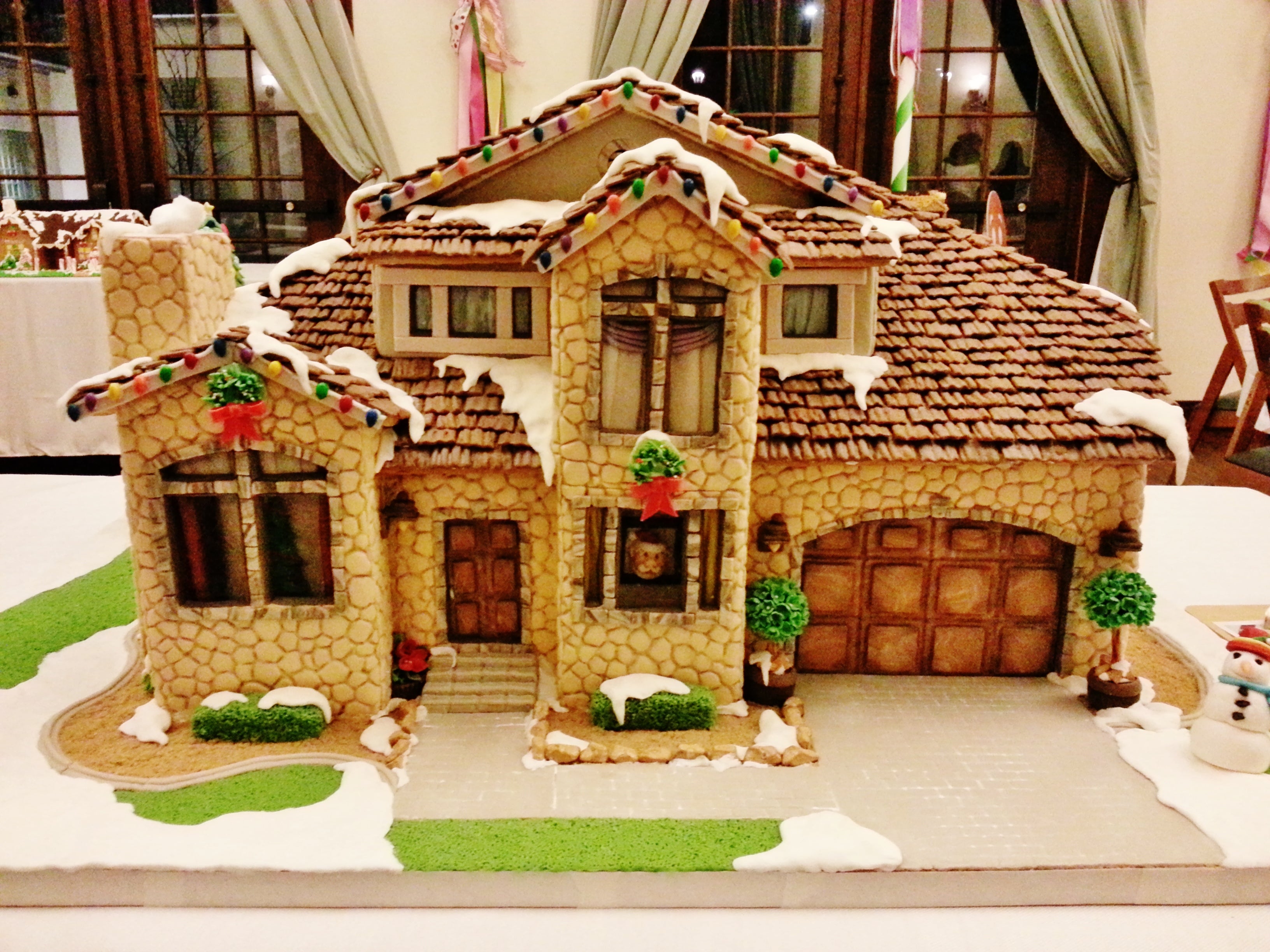 Modern gingerbread house for Christmas