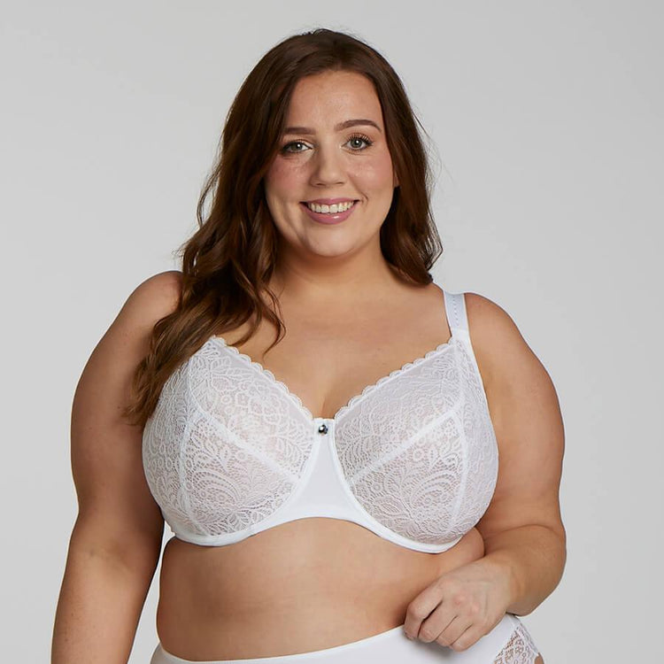 Lilli Lingerie Brunei - Whom did you shop your first bra with? Bra fitting  could be one of the BEST GIFT for you and for your MOM. Treat your amazing  mum this