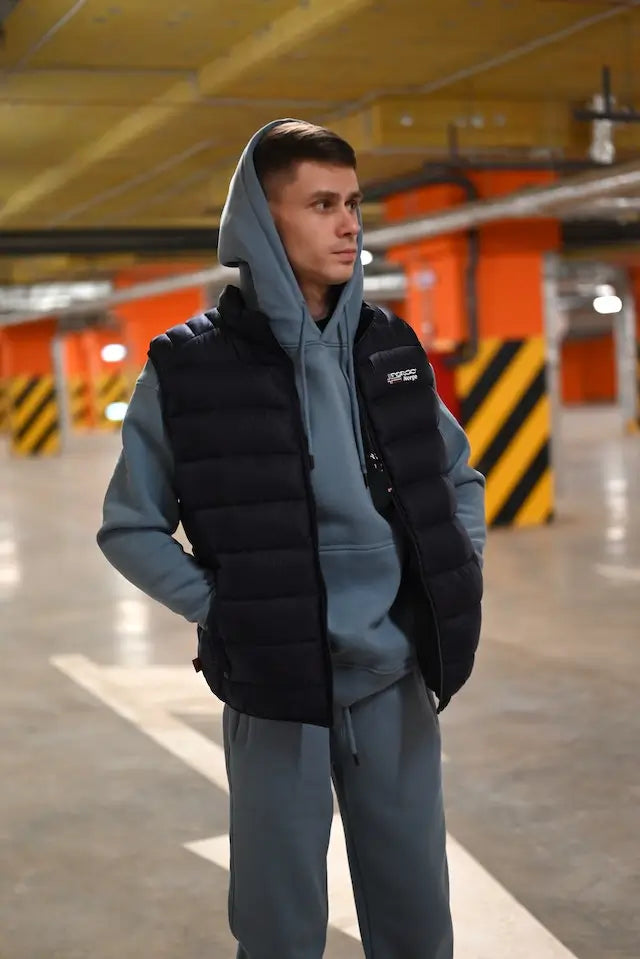 Finding the Best Joggers for Short Guys LEEHANTON