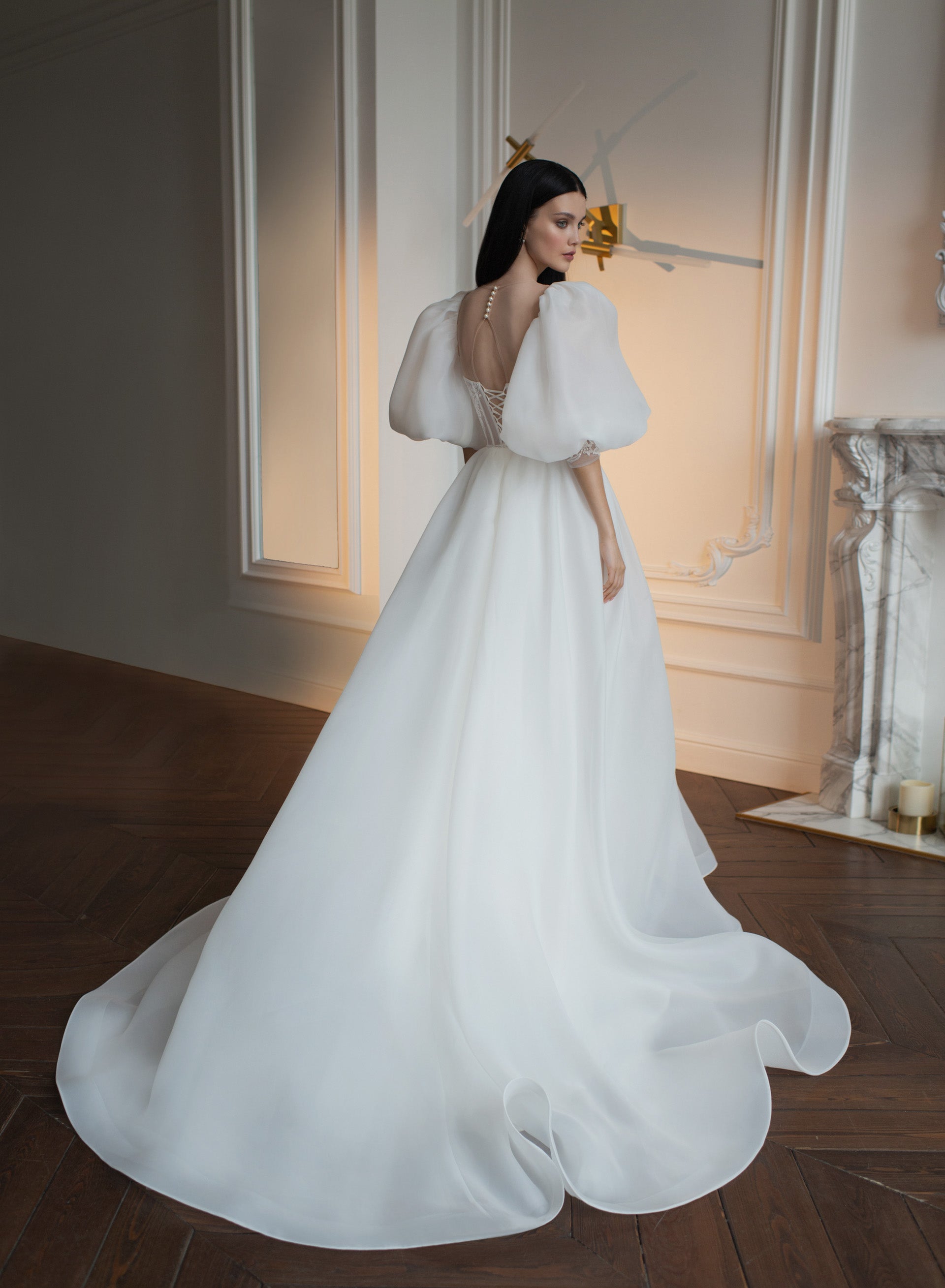 strapless-wedding-gown-with-removable-puffy-sleeves-harem-s-brides