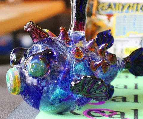 Marijuana vessels: Joints, pipes, bongs, bats and other ways to smoke