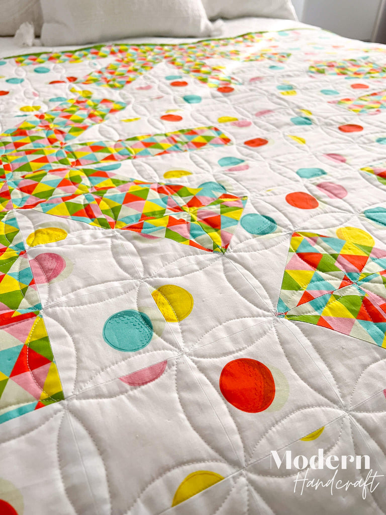 Asterisks Quilt - Le Mini Golf Version by Modern Handcraft