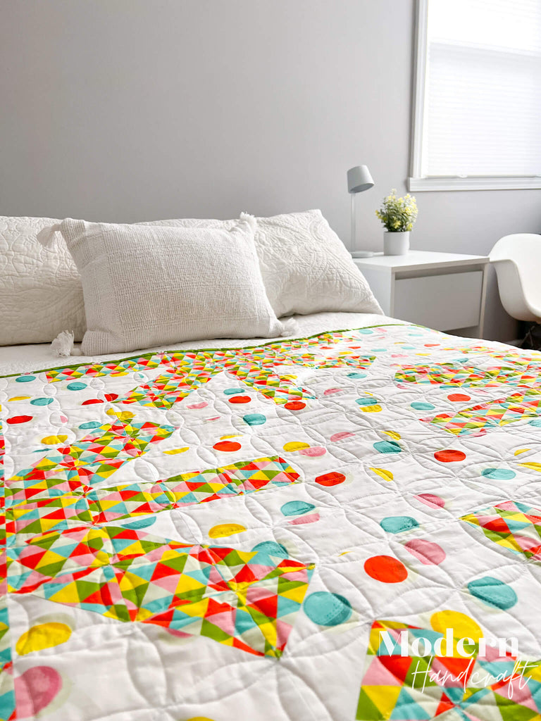 Asterisks Quilt - Le Mini Golf Version by Modern Handcraft