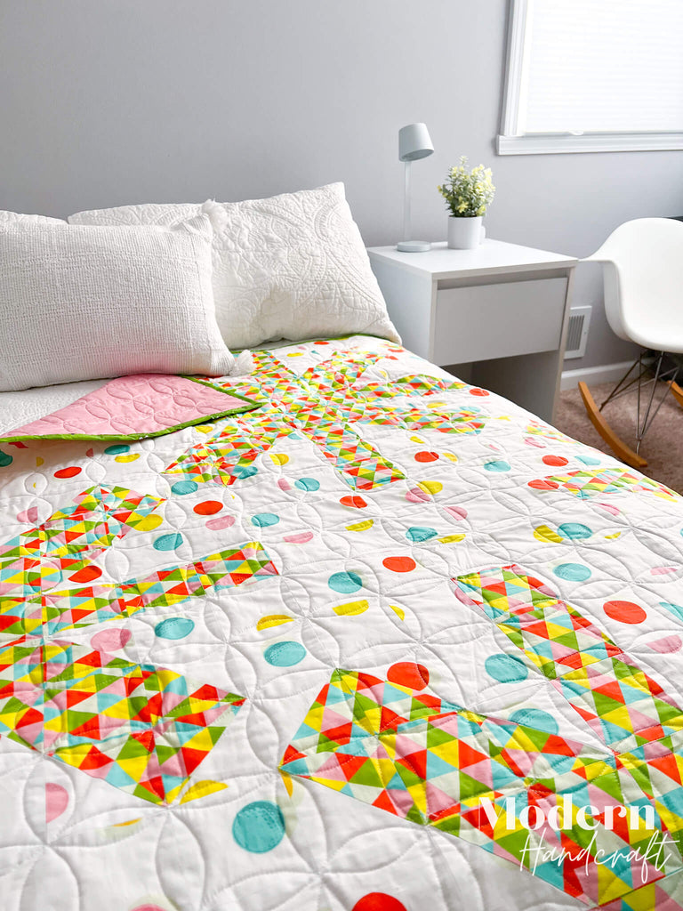 Asterisks Quilt - Le Mini Golf Version by Modern Handcraft