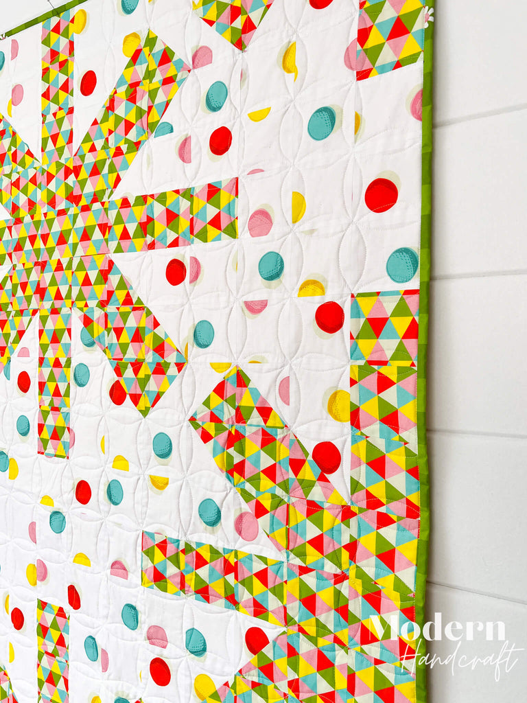 Asterisks Quilt - Le Mini Golf Version by Modern Handcraft