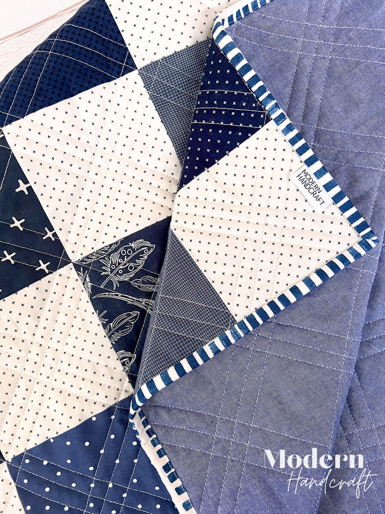 Checkerboard Baby Quilt Tutorial by Modernhandcraft.com