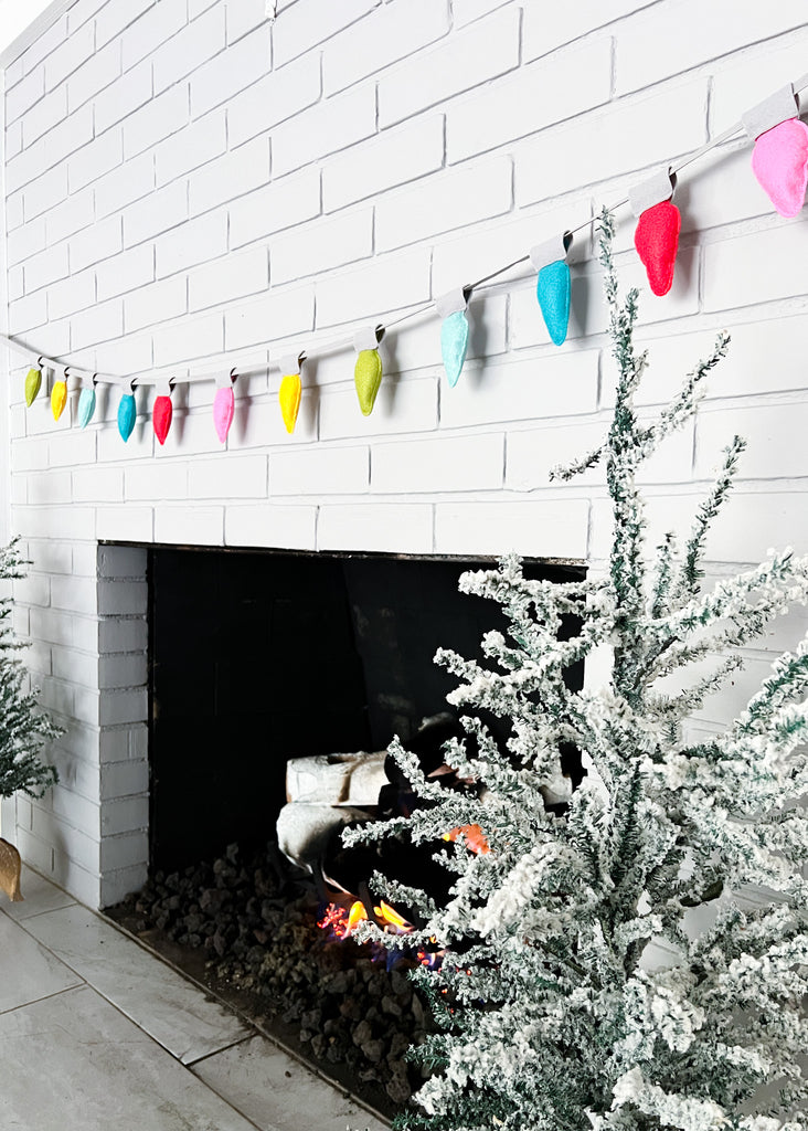 Felt Bulb Garland Tutorial by Modernhandcraft.com