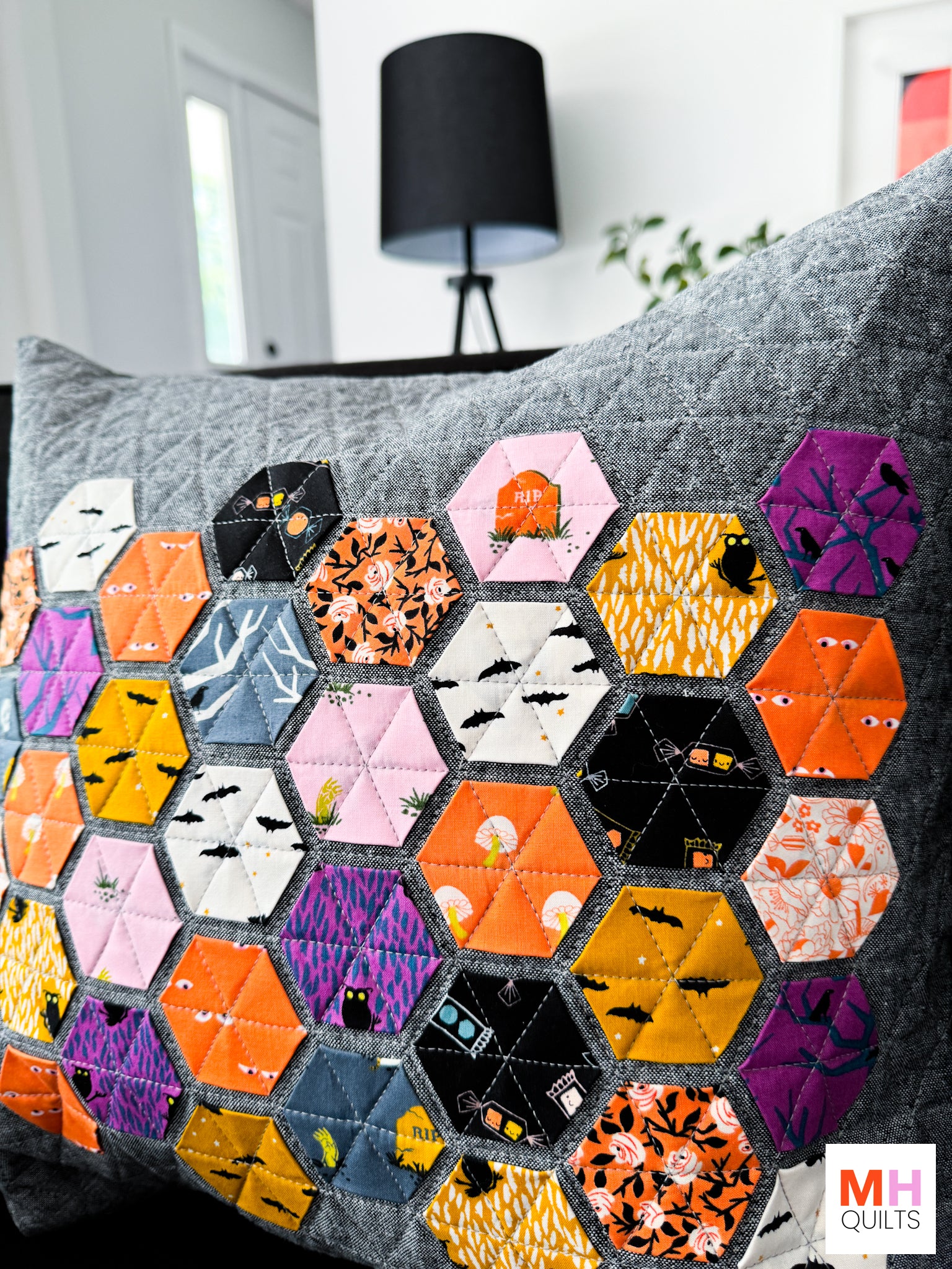 Hexie Pillow Pattern - Tiny Frights Version by Modern Handcraft