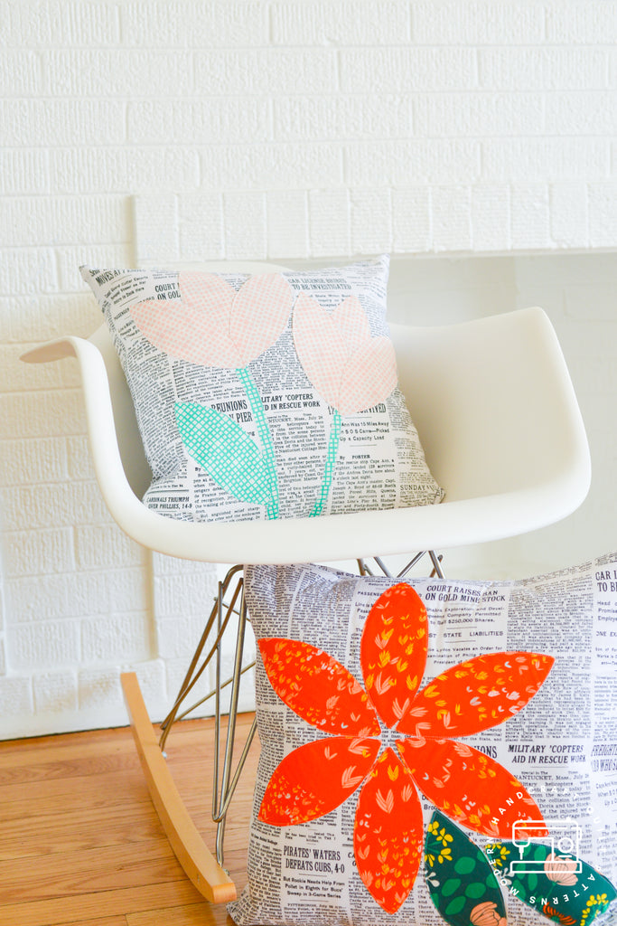 Orange Peel Flower Pillows / Tutorial - Modernhandcraft.com