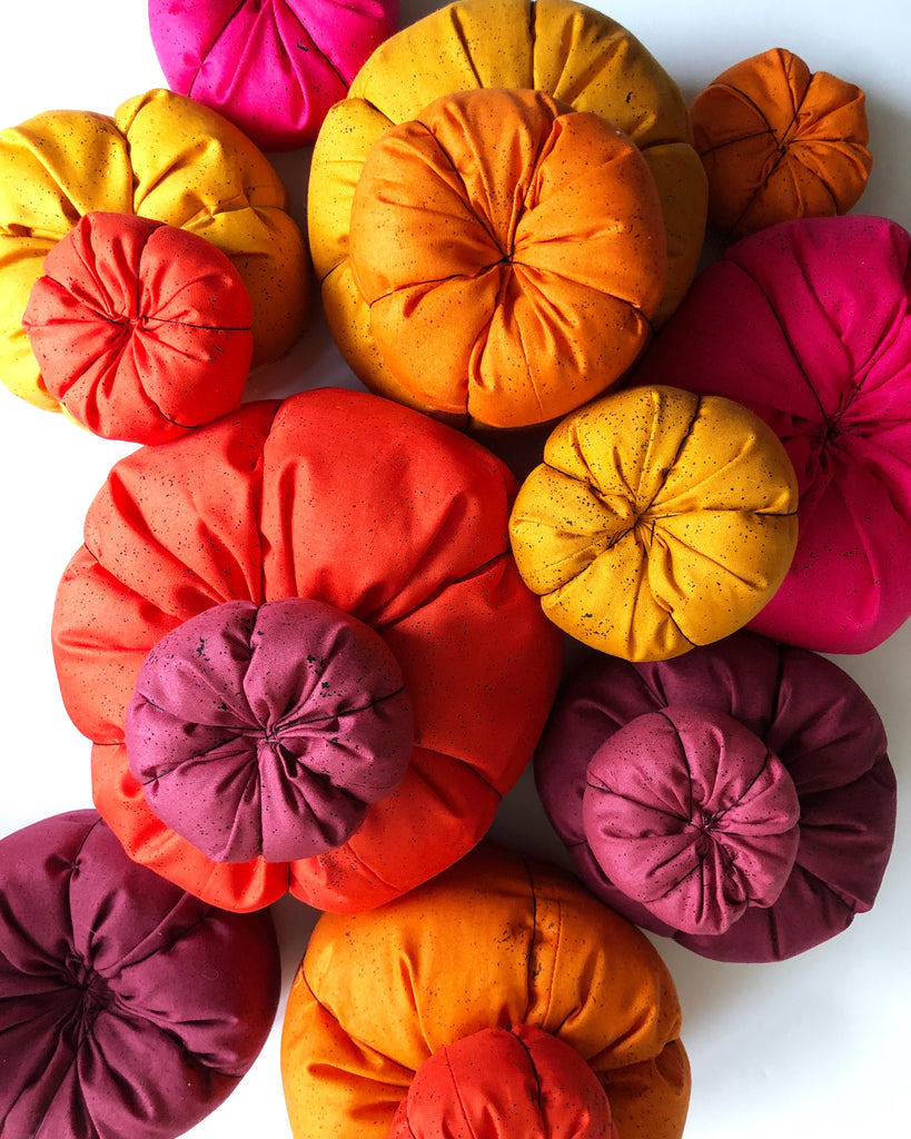  Fabric Pumpkins / Tutorials - Modernhandcraft.com