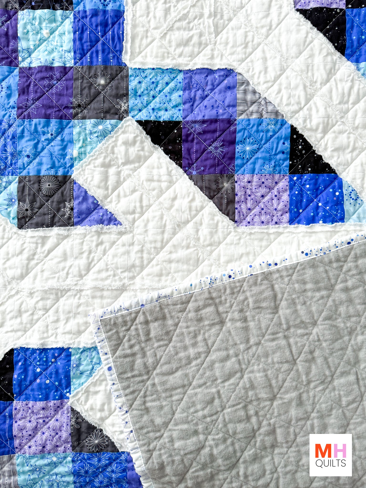 Snowflake Quilt - Deco Frost Version by Modern Handcraft