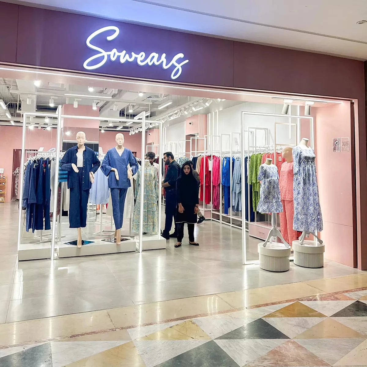 Store Image