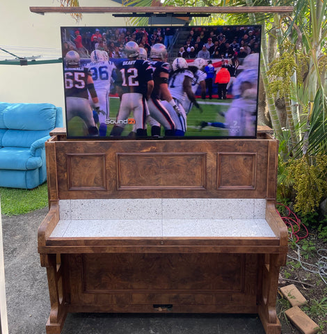 DIY pop-up tv-lift van een kapotte piano: een stapsgewijze handleiding