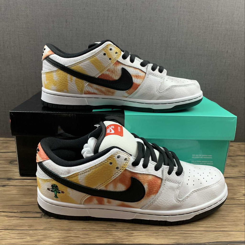 nike sb dunk low pro qs roswell raygun