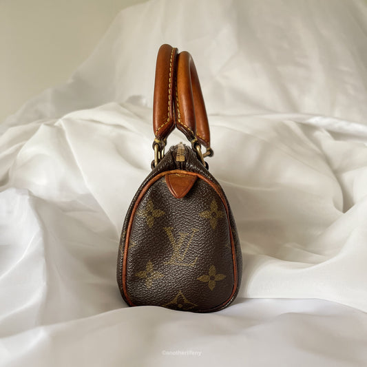 Louis Vuitton Monogram Pochette Cles Coin Case – Another Life NY