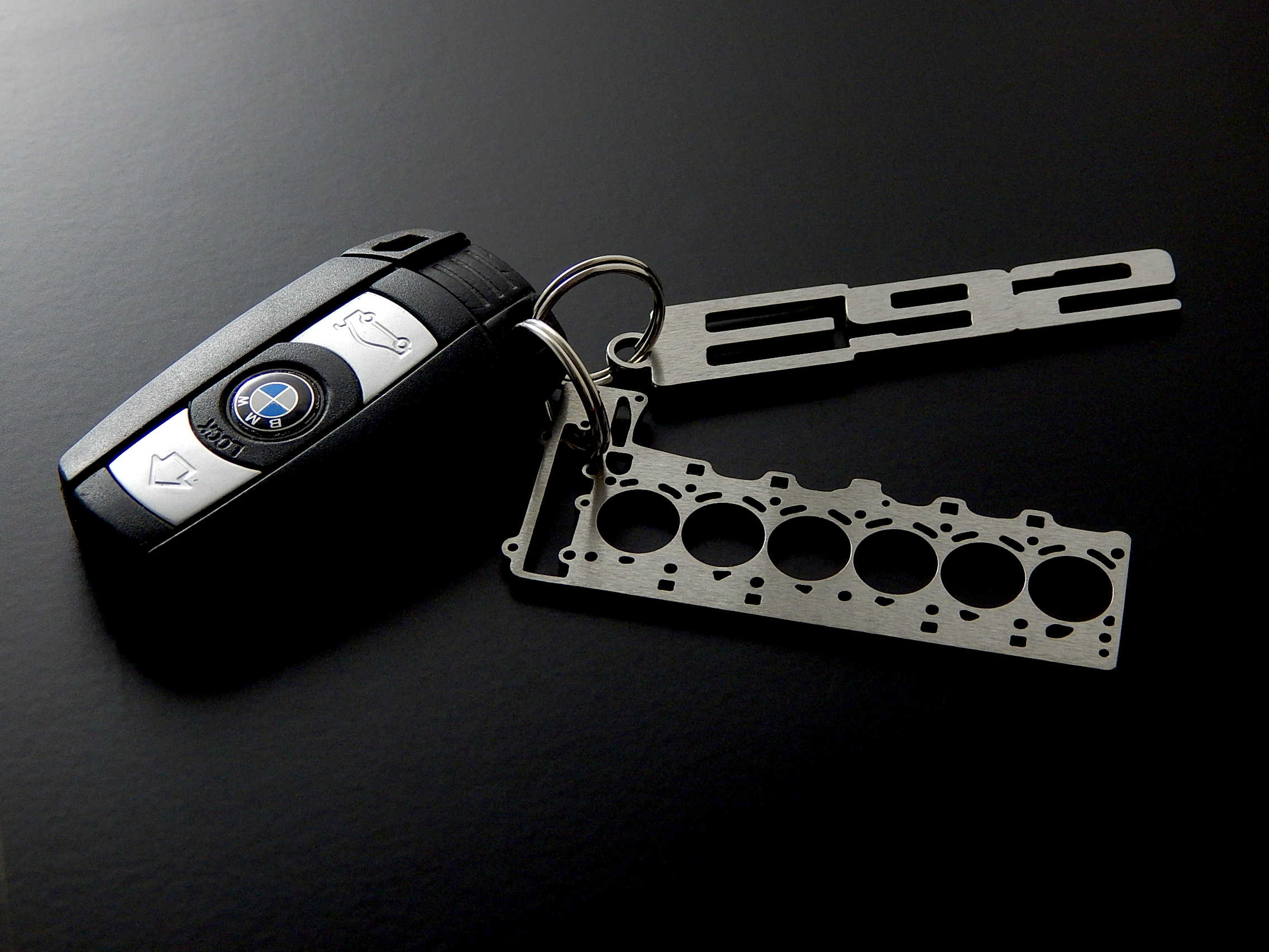 3er Coupe BMW Edelstahl Schlüsselanhänger gebürstet – DisagrEE