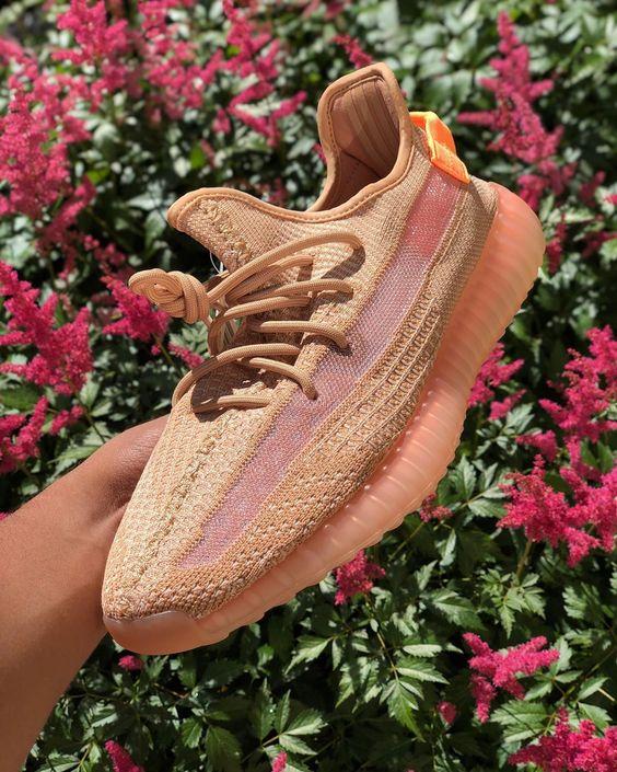 ADIDAS yeezy 350 v2 hot sale color matching men and women basket