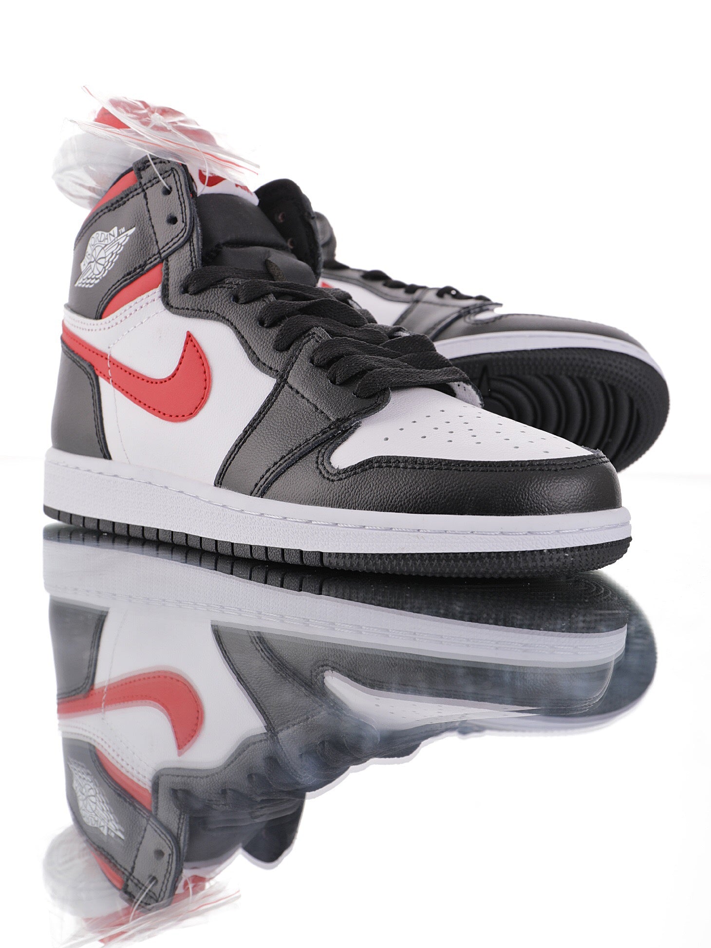 Nike Air Jordan 1 Gym Red Sneakers Shoes 555088-061
