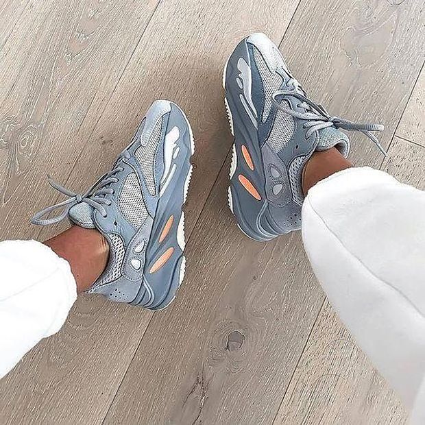 Adidas Yeezy 700 V2 Runner Boost Shoes