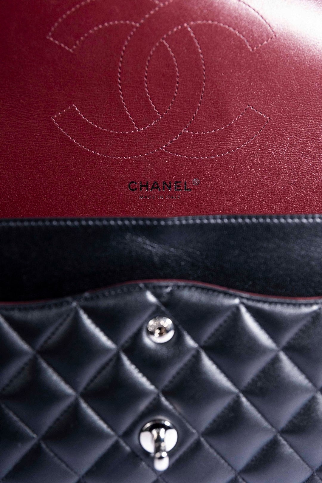 CHANEL Timeless classica