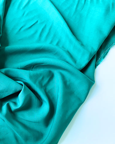 a vivid emerald green Lenzing Tencel Fabric 