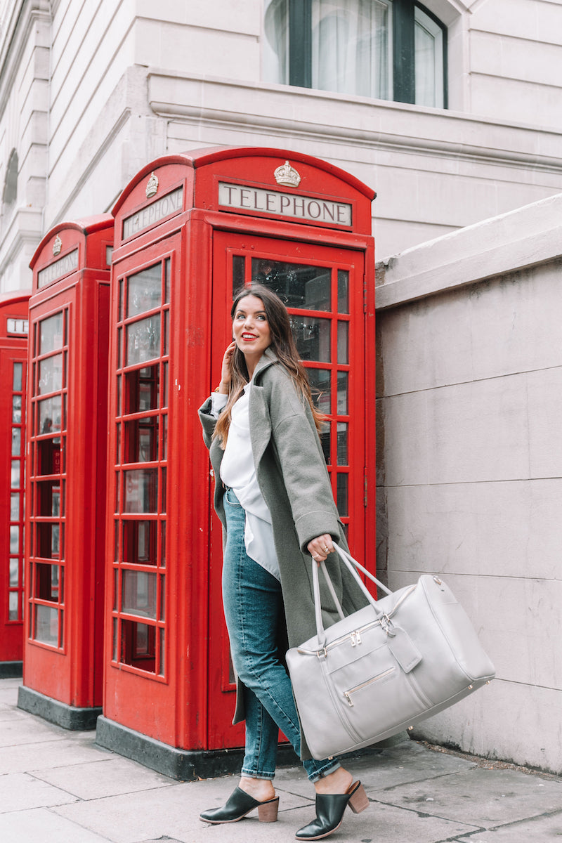 London Travel Guide - The Fawn Design Guide to London - Fawn Design Weekender Bag 