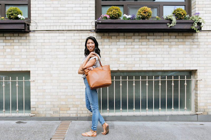 Portland Travel Guide - Fawn Design - Tote Bag 
