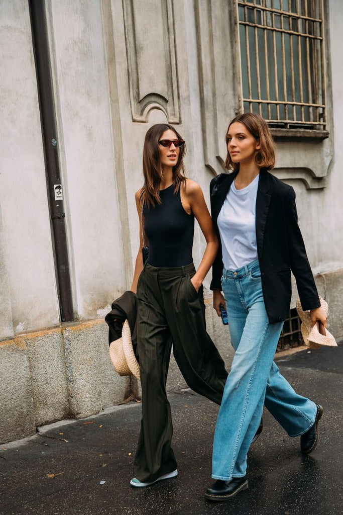 Italian Street Style Spotting: Perfect Flared Jeans