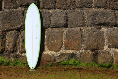 How to choose your surfboard according to your needs? Venon Surfboards - Mid Length