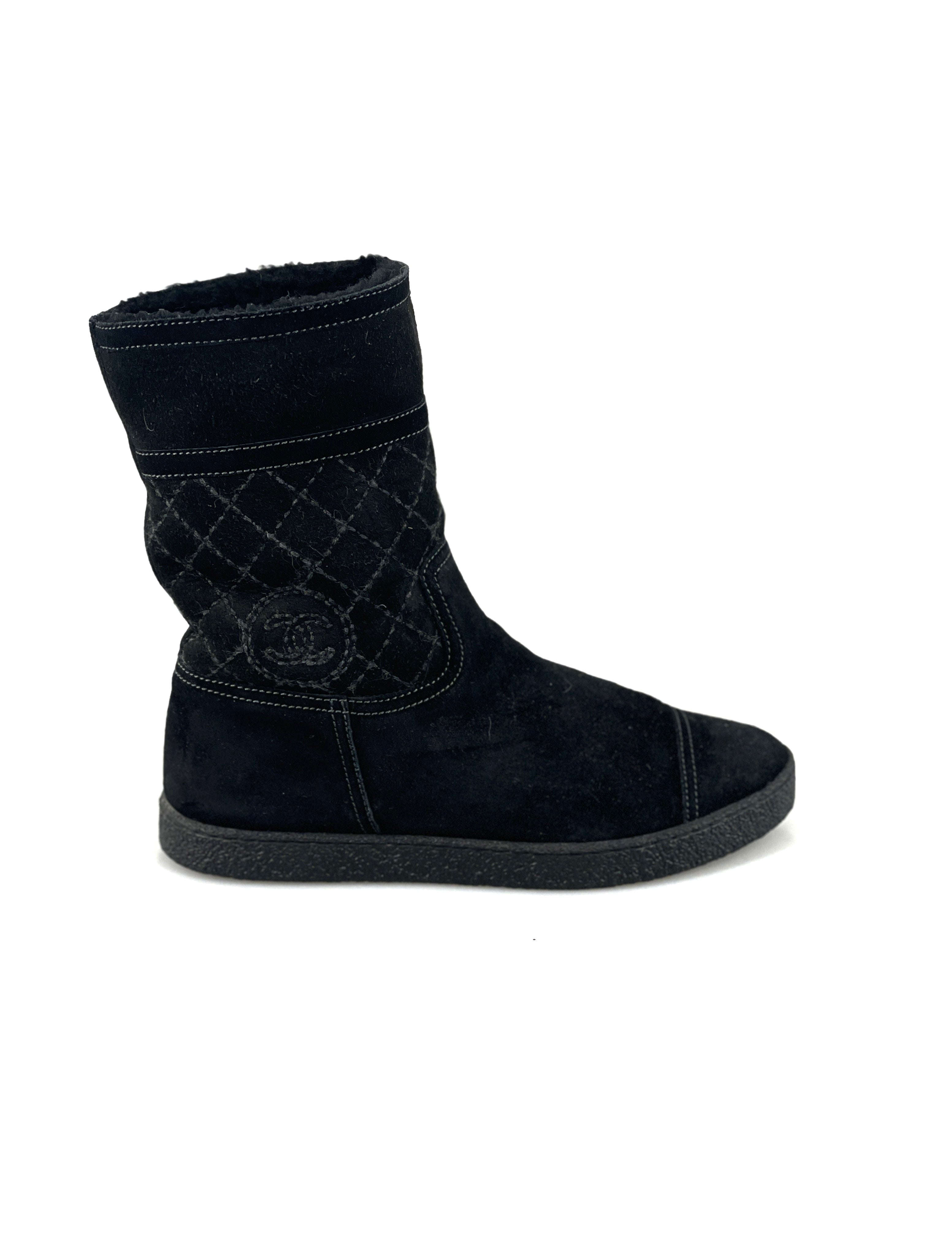 image of Chanel snow boots 38,5 SV9898