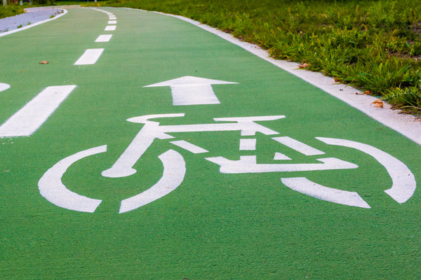 Green protected bike lane