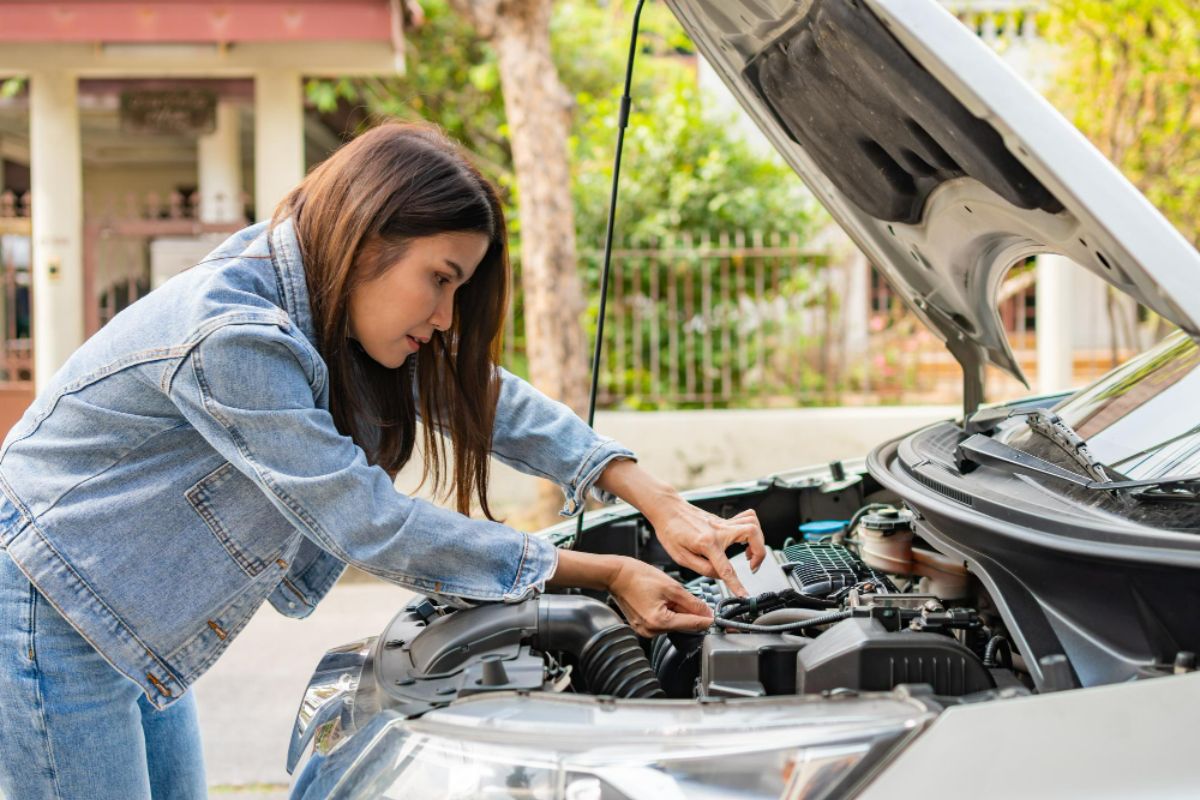 How to Check the Health of Your Automotive Battery at Home