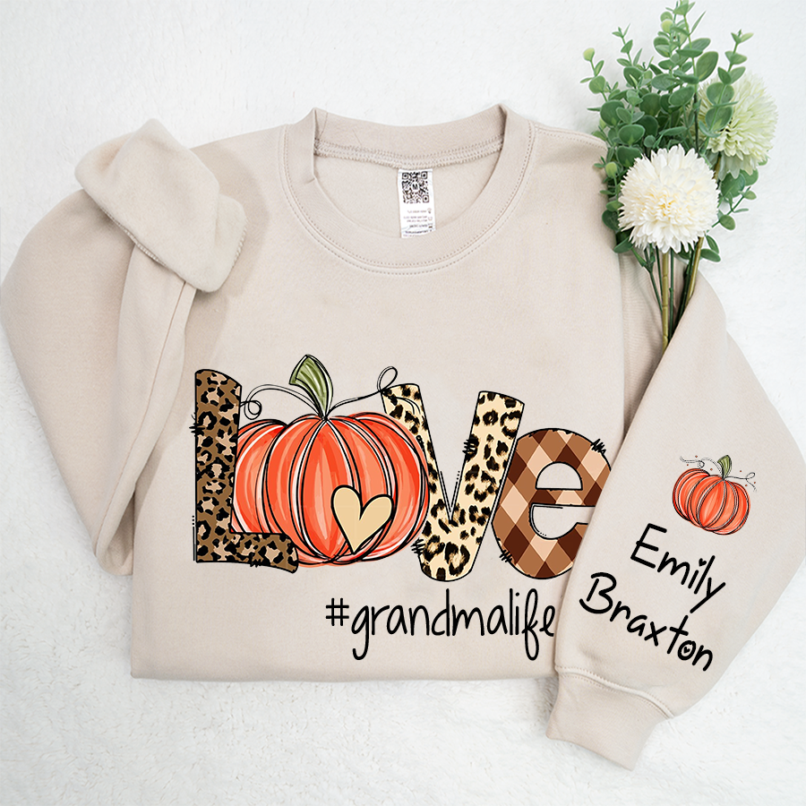 Love grandmalife leopard And Grandkids Sweatshirt