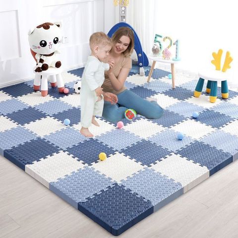 tapis_puzzle_bleu_maman_bébé