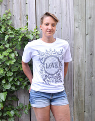 Women's sustainable t-shirt (lightweight) in size small