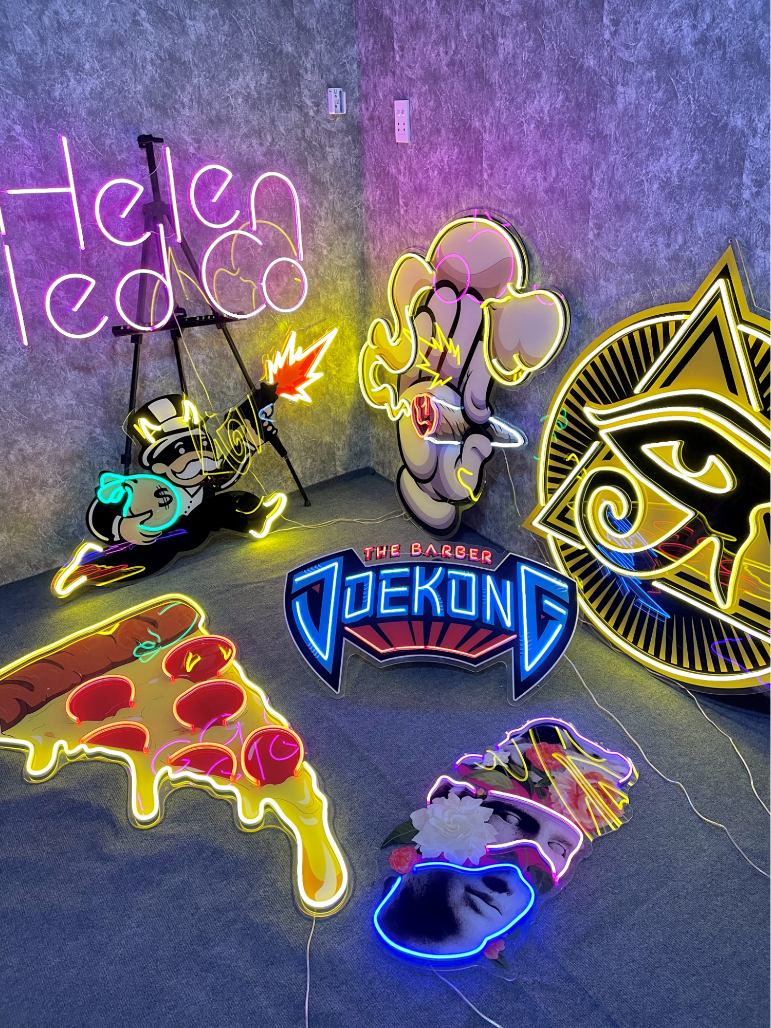 Purchase stunning pizza neon style at HelenLedCo