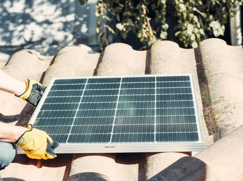 También hay resistencia eléctrica en los paneles solares