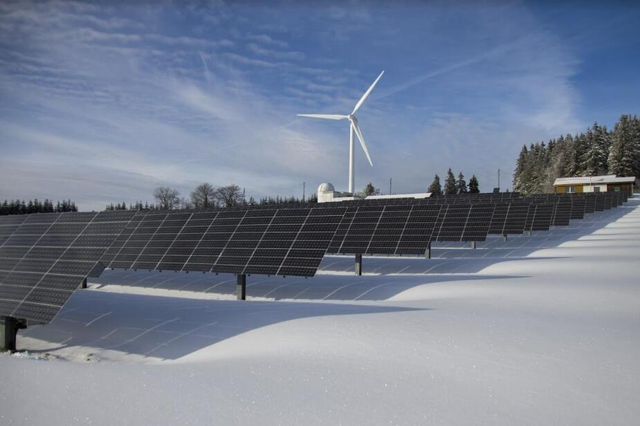 cómo-proteger-los-paneles-solares-del-granizo