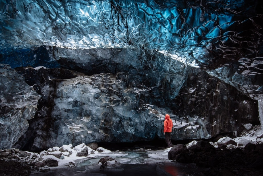 hacer un tour a una cueva de hielo