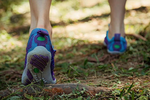 Barefoot zapatillas para una mejor pisada - FETRI