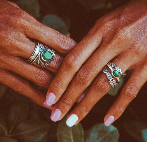 green onyx and ivy sterling silver spinner ring with magic for women available at boho magic
